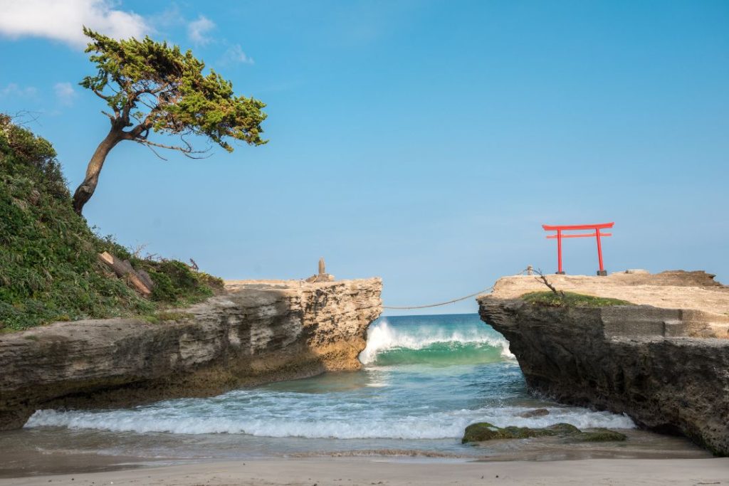 liburan ke pantai tropis di jepang